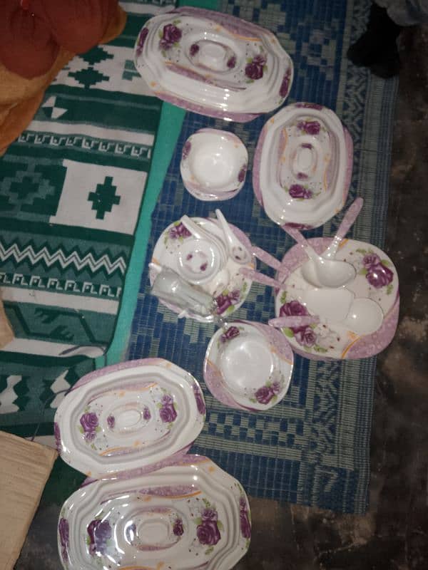 Dinner Set 72 pcs 55000 Rs 0