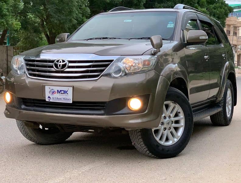 Toyota Fortuner V 2014 2