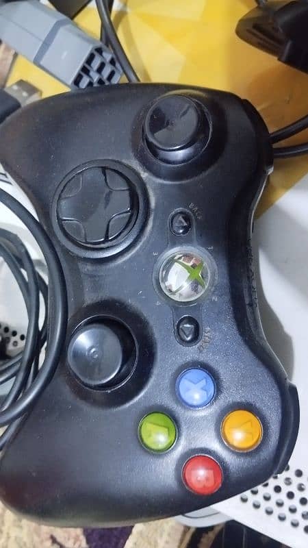 Xbox 360 (300 GB) Only Casing Cover Damage 10