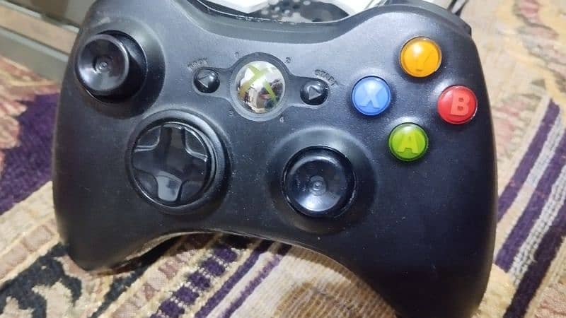 Xbox 360 (300 GB) Only Casing Cover Damage 11