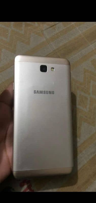 Samsung j7 prime condition 9/10 3/32 panel changed/ everything good 5