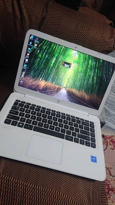 Hp Intel Stream Book  Laptop 9/10 Condition 0