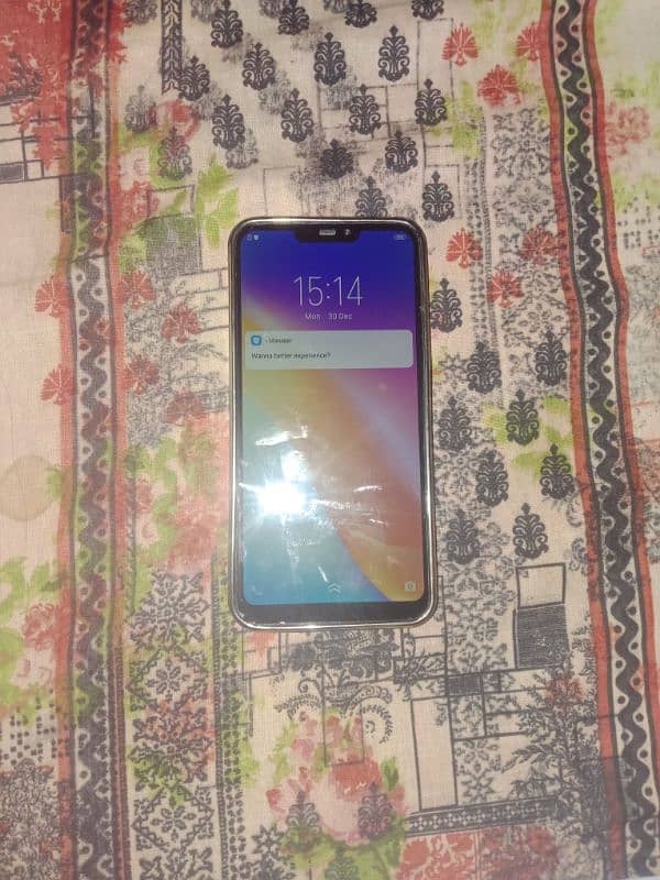 Assalam Alekum  I'm Selling my one Hand Faimly Use Set Vivo Y81i. 0