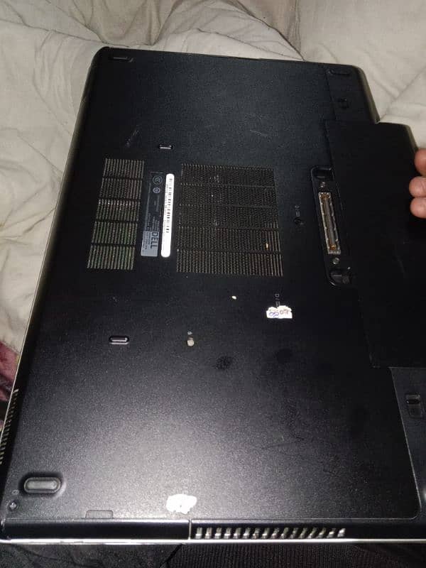 Dell i7 4th generation laptop good condition 5