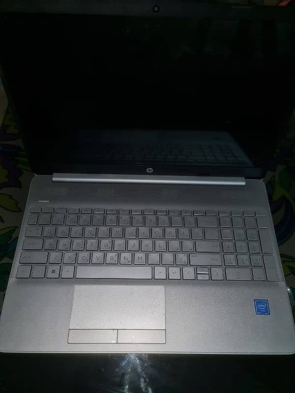 HP laptop 15.6 inch 8/256 1