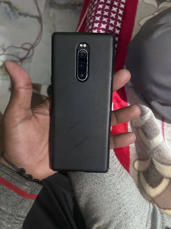 SONY XPERIA 1 10BY9 exchange possible. . . 5