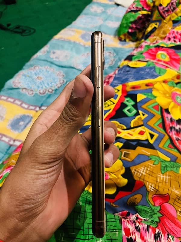 iPhone xs max pta approved urgent sale 6