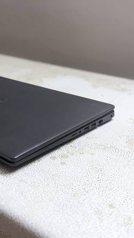 Dell Latitude 3510 Core i5 10th Gen 8GB /128GB SSD 5