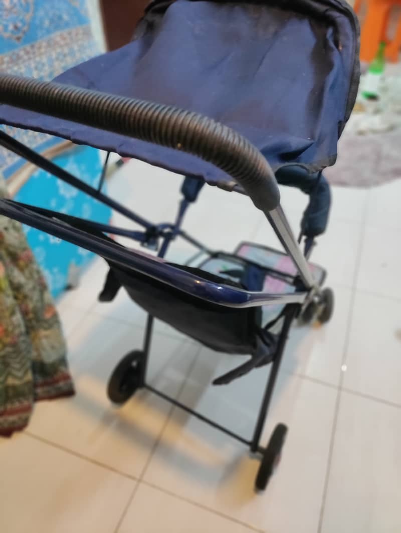 Stroller 0