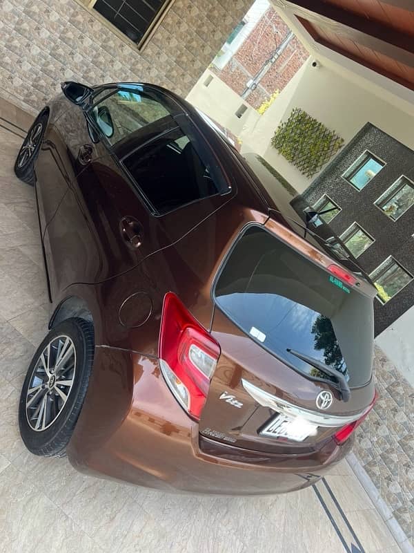 Toyota Vitz 2015 total original 5