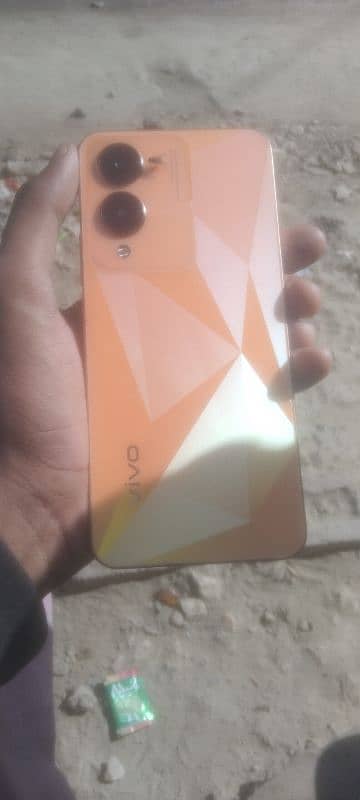 vivo y17s 3