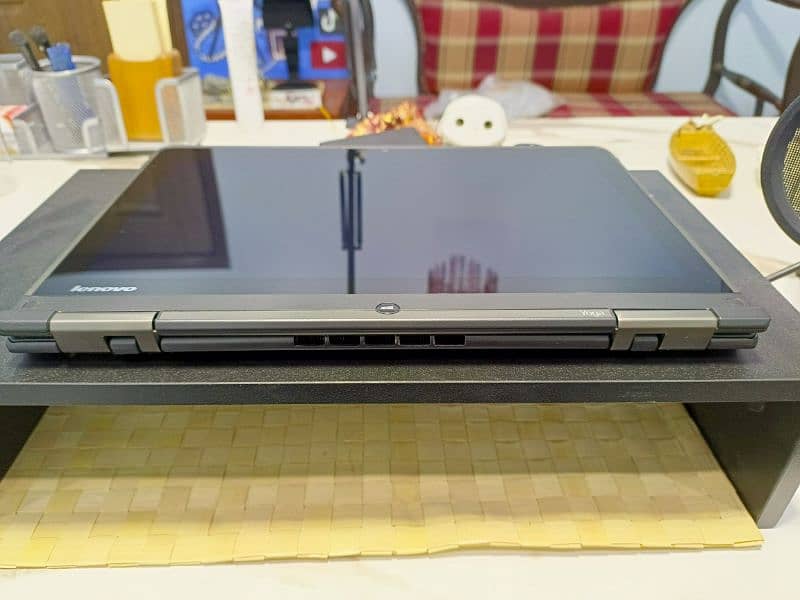 Lenovo Yoga Thinkpad Touch 360 Rotating Core i5 4th Generation 4