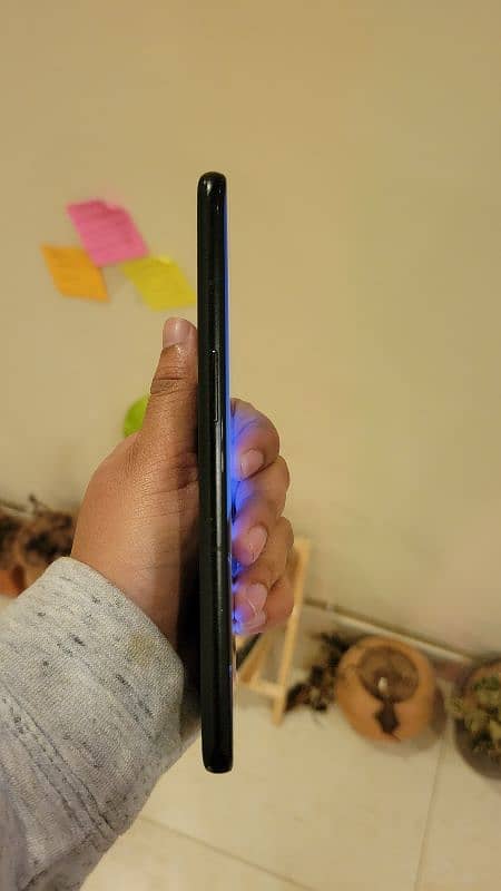 One Plus 10 pro minor doted Network Locked 3