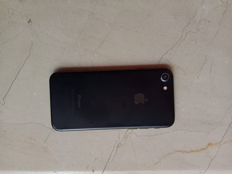 IPhone 7 Non PTA 1