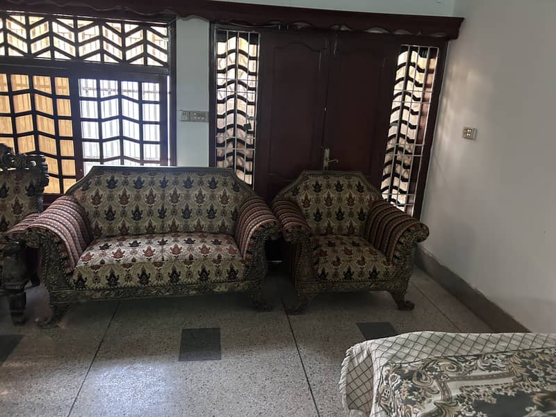 Chiniot Sofa set 3