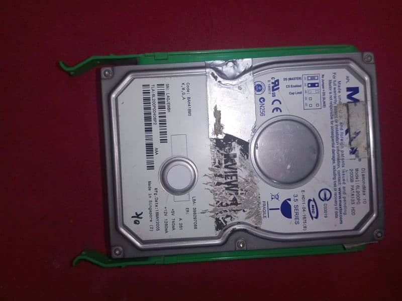 Power supply  4000 DVD  Ram 256Hard disk 200 gb  Floppy disk 0