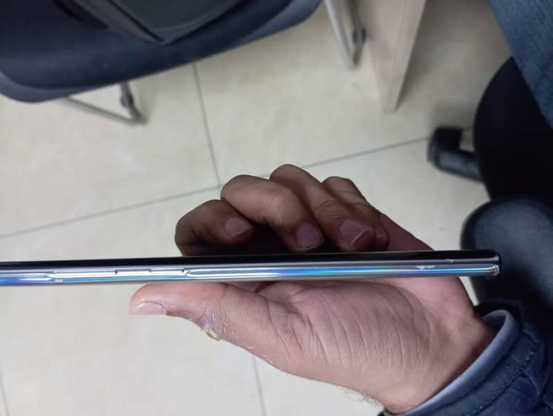 Samsung Mobile Note 10 Plus 3