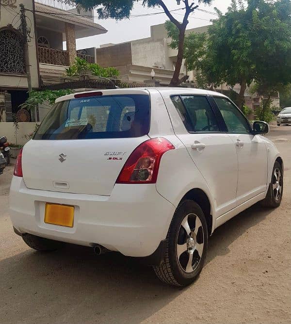 Suzuki Swift DLX Navigation, 1.3 Manual (2019) 4