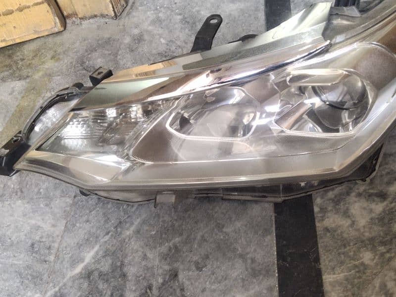 Toyota axio fielder headlight 2016, 1