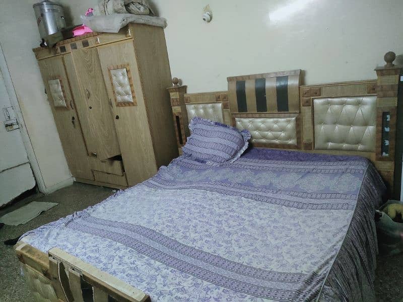 bed with mattress 1