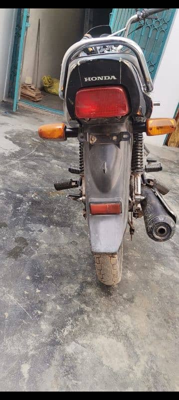 Honda prider 17 modal new condition 5