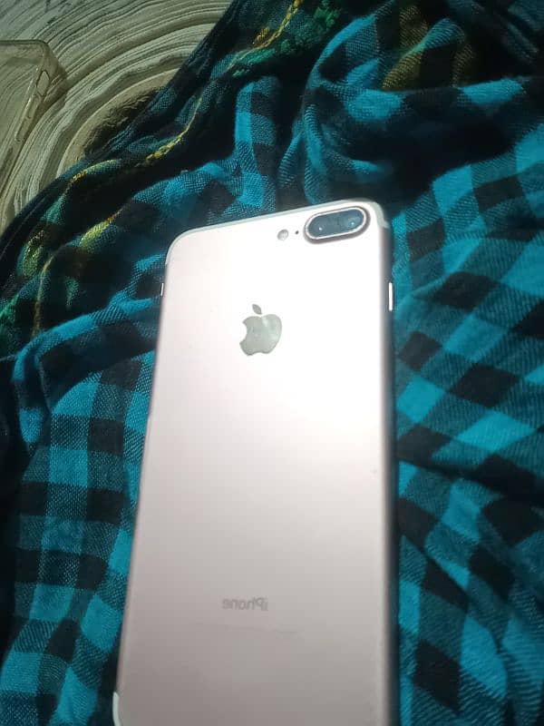 I phone 7plus 256gb with box 3