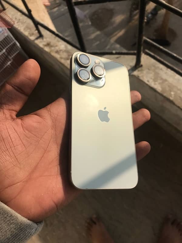 iPhone xr convert 15 pro  128gb  jv battery health 75% turtone ok  ha 2