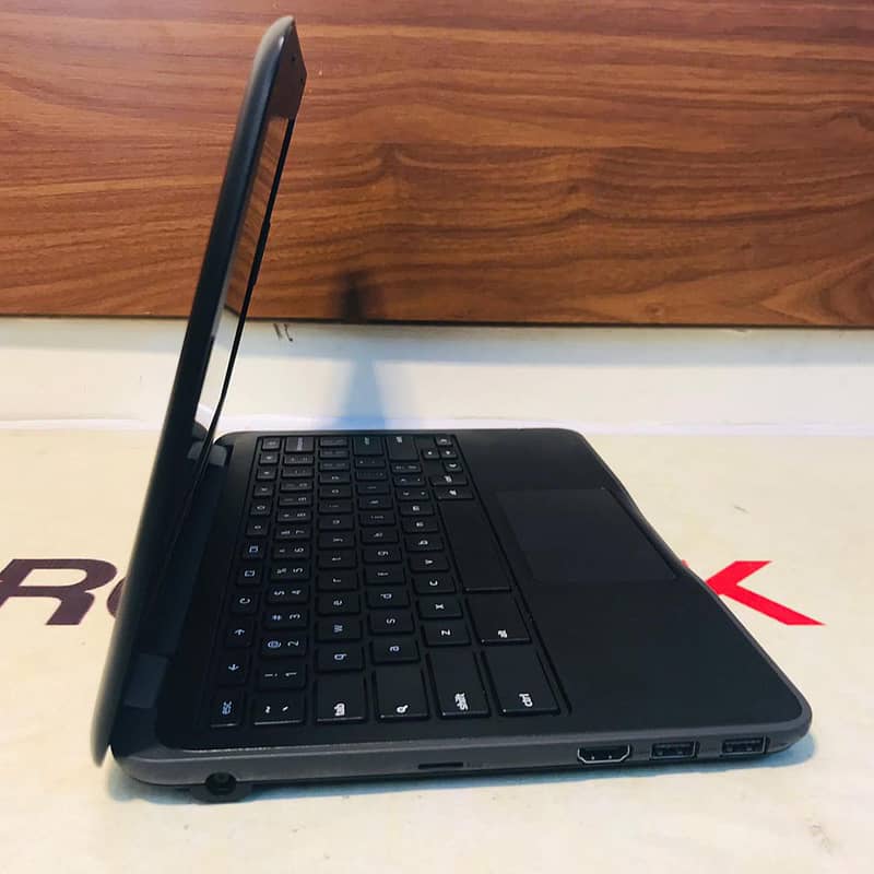 Dell Chromebook 3180 Windows 10 4GB Ram 32GB Storage With Charger 2