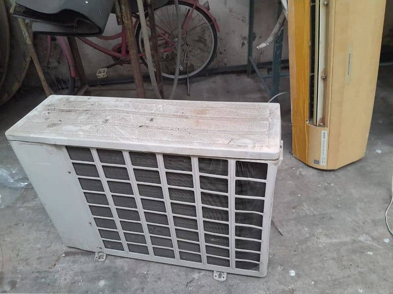 Four Mitsubishi 1.5 Ton AC in working Condition 2