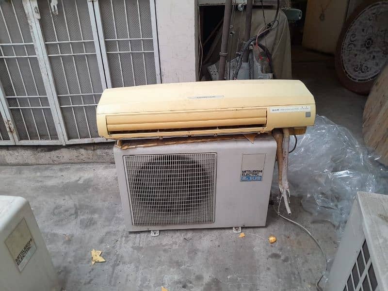 Four Mitsubishi 1.5 Ton AC in working Condition 5