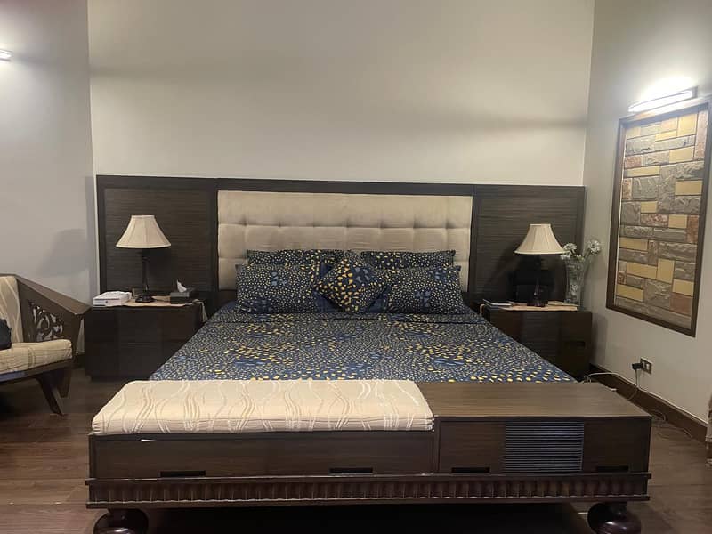 Master Bed with Side Tables, dresser & wardrobe 0