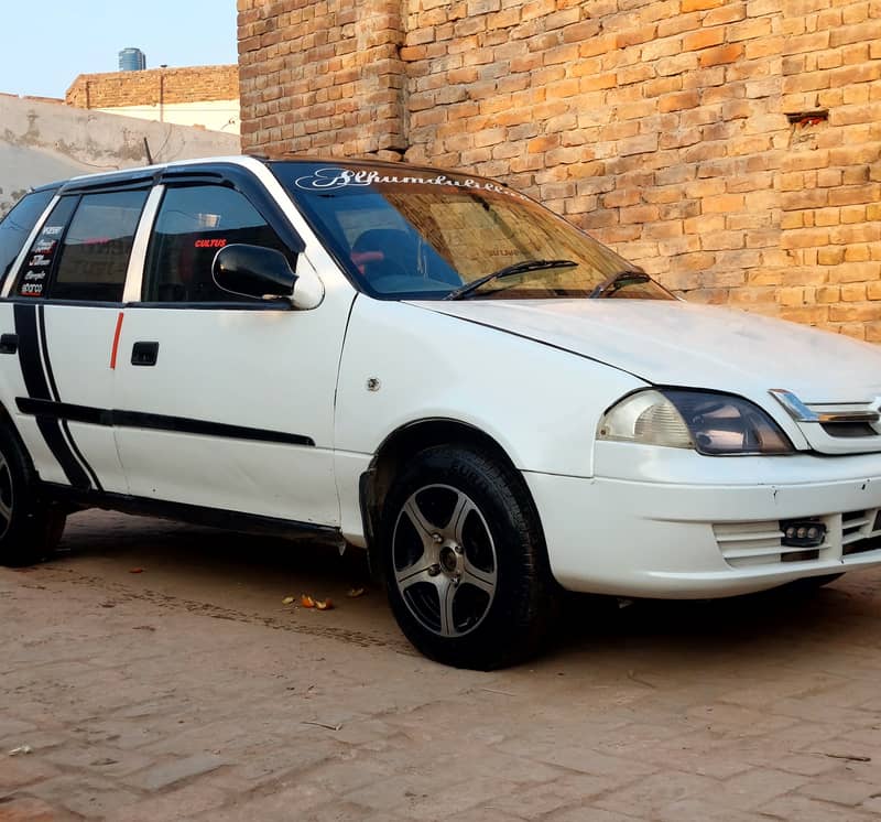 Suzuki Cultus VXR 2006 0/3/0/9/7/7/1/6/5/5/0 ac chalo h 20 klmtr per l 4