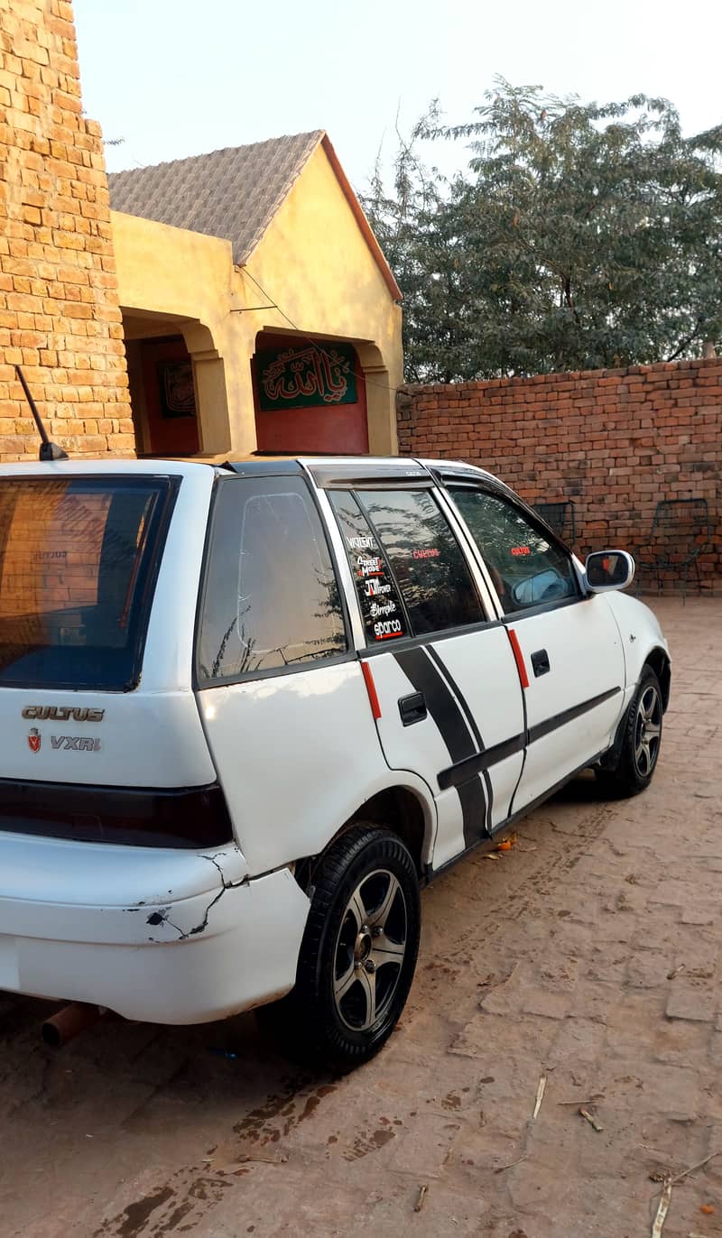 Suzuki Cultus VXR 2006 0/3/0/9/7/7/1/6/5/5/0 ac chalo h 20 klmtr per l 6