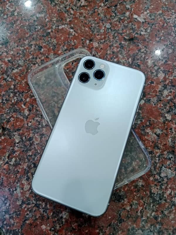 iPhone 11 Pro urgent sale hai 1