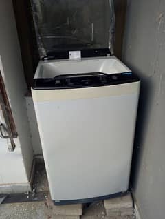 9 Kg top load washing machine, in mint condition. 1 month used