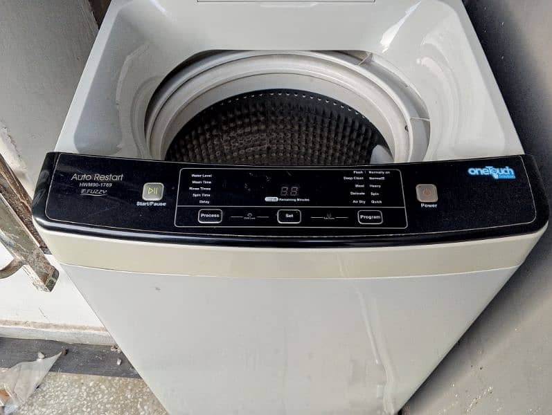 9 Kg top load washing machine, in mint condition. 1 month used 1