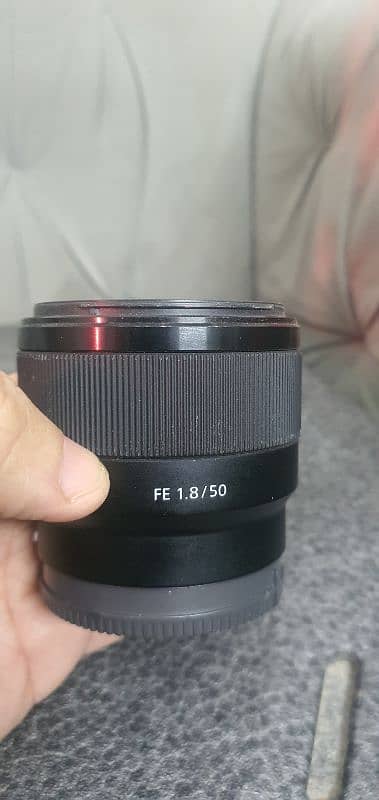 Sony 50mm F/1.8 6