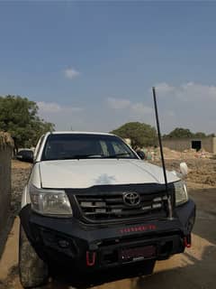 Vigo/Revo Hamer bumper with antenna for sale