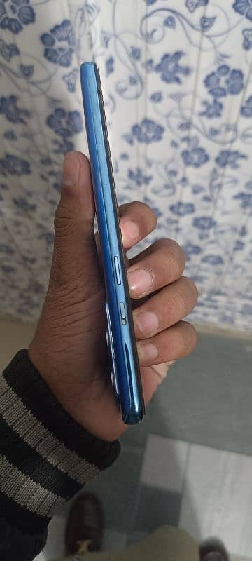 OnePlus 9 blue 4