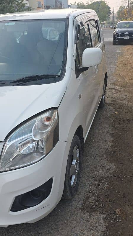 Suzuki Wagon R 2018 6