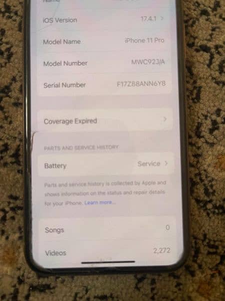 iphone 11 pro in excellent condition and gold colour 3