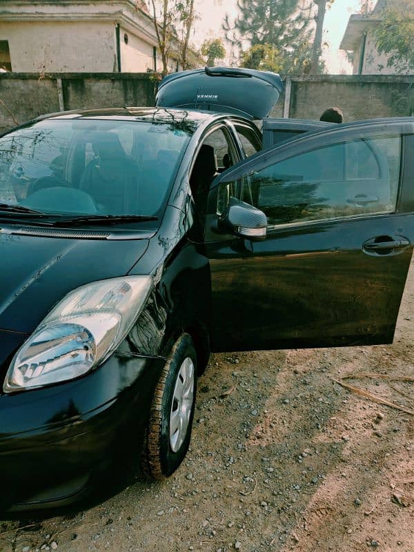 Toyota Vitz 2009 1