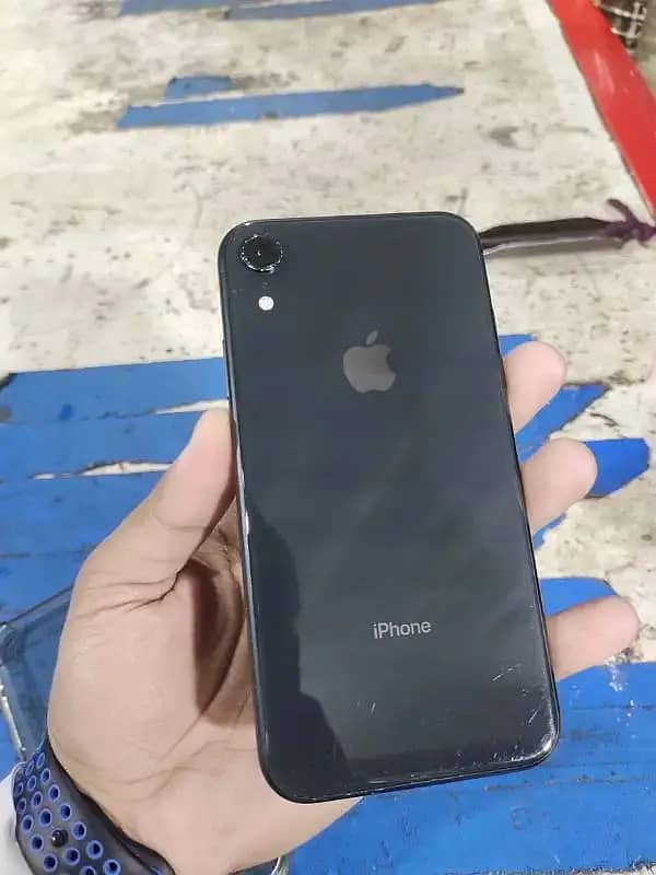 Apple iPhone XR 0