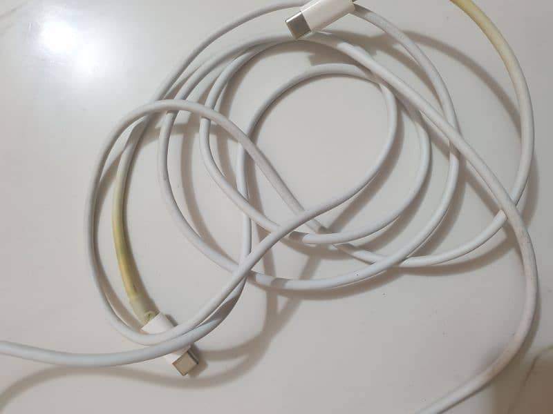 Apple MacBook charger 3