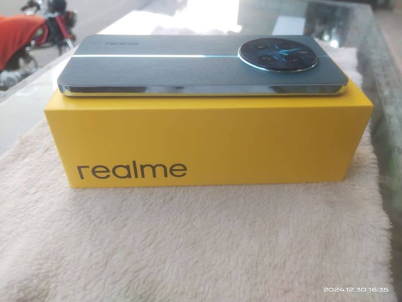 Realme 12+ 1