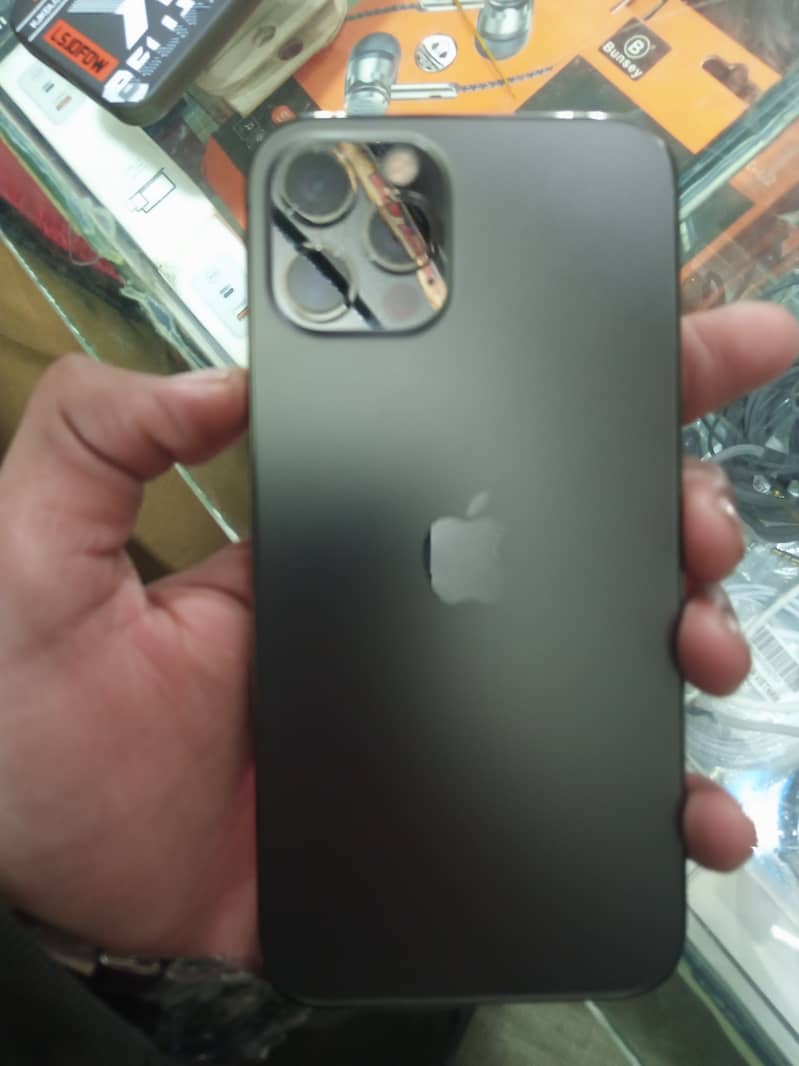 Apple iPhone 12 Pro JV 3