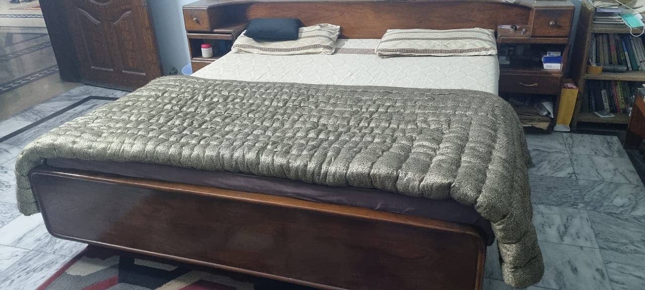 Bed Set with Dressing / King Size Bed /Shesham wood furniture for sale 0