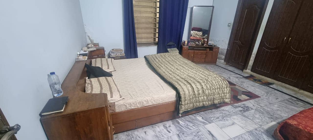 Bed Set with Dressing / King Size Bed /Shesham wood furniture for sale 3