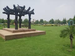 11 Marla Plot For Sale In Bahria Town Lahore