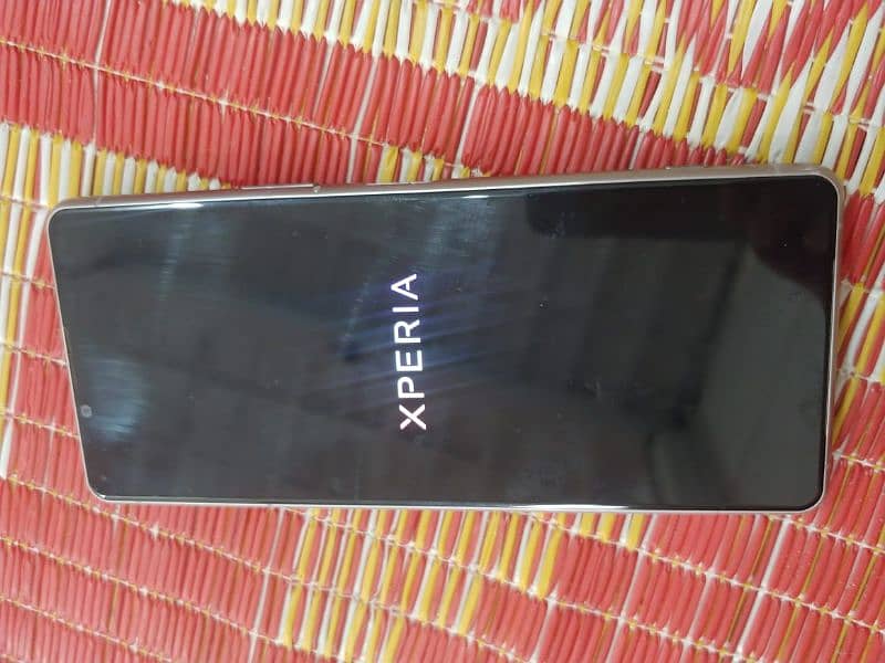 Sony Xperia 5 Mark 3 All ok only Back Broken 1